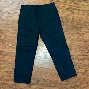 Men’s American Eagle US 32x30 new/never worn/no tags. Dark blue (almost black).